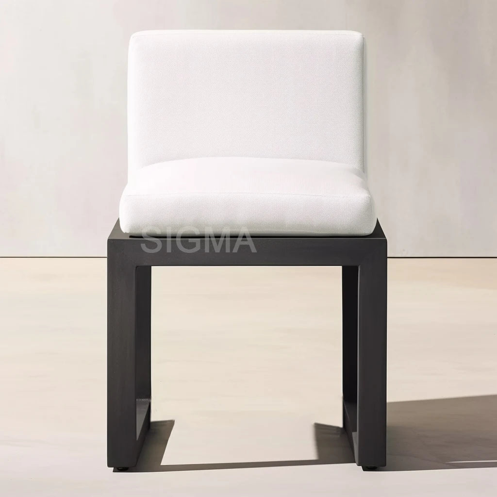 Custom Outdoor Furniture Aluminium Dining Setting Weatherproof Contemporary Design