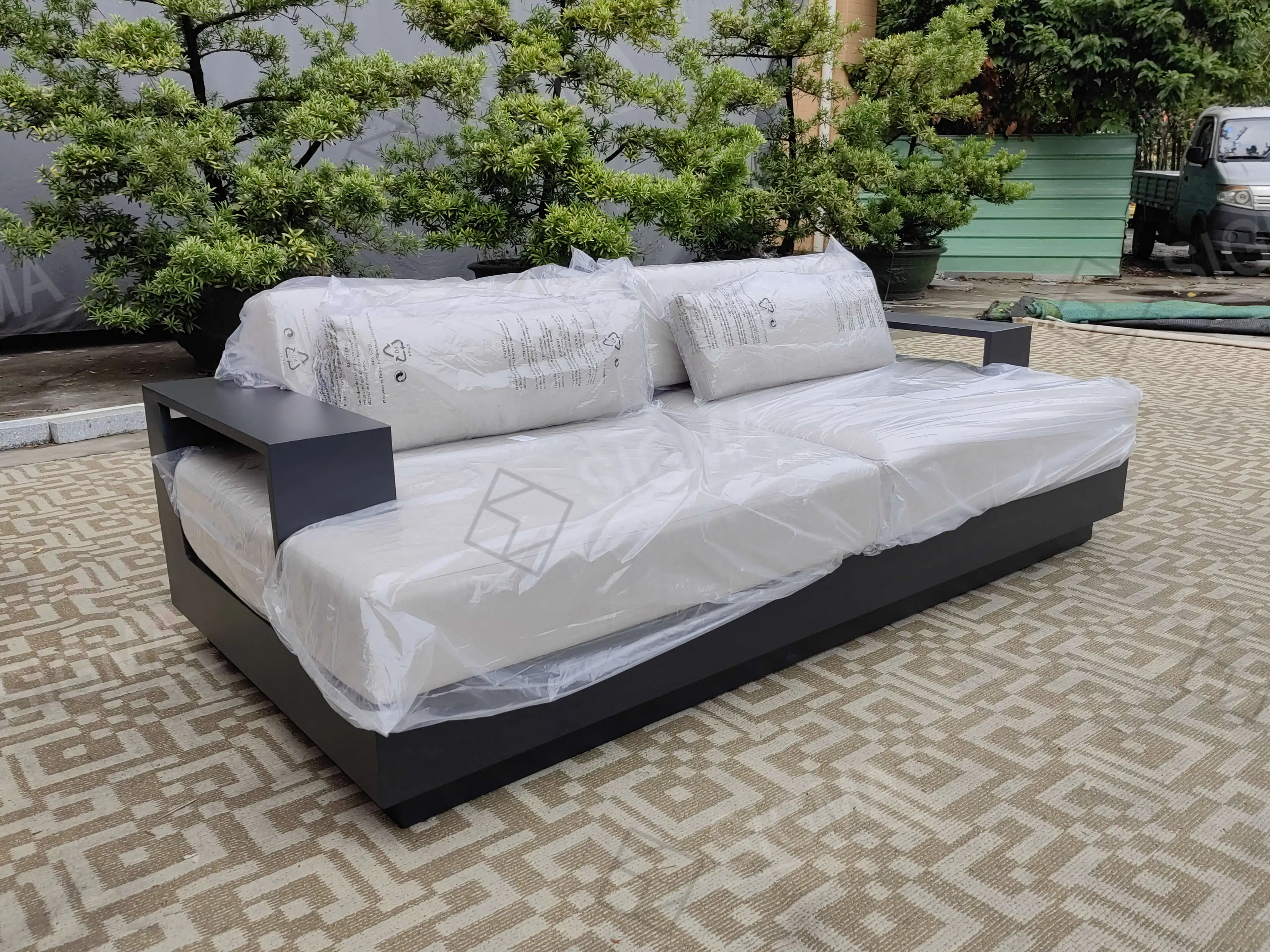 Custom Outdoor Sofa Cast Aluminium Modern Contemporary Alfresco Outdoor Living Australia