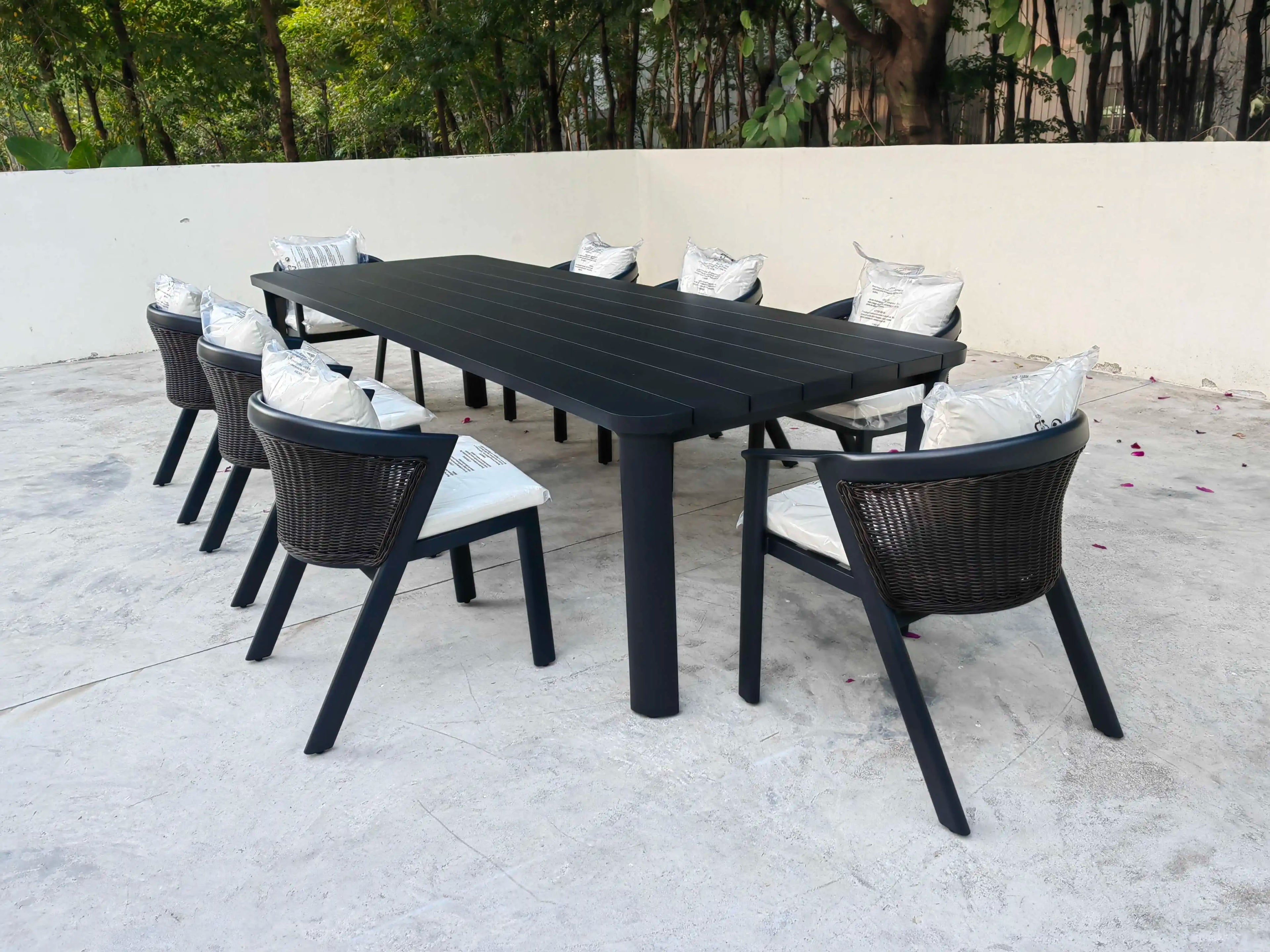 Custom Outdoor Dining Set 8-Seater Aluminum Alfresco Outdoor Living Australia