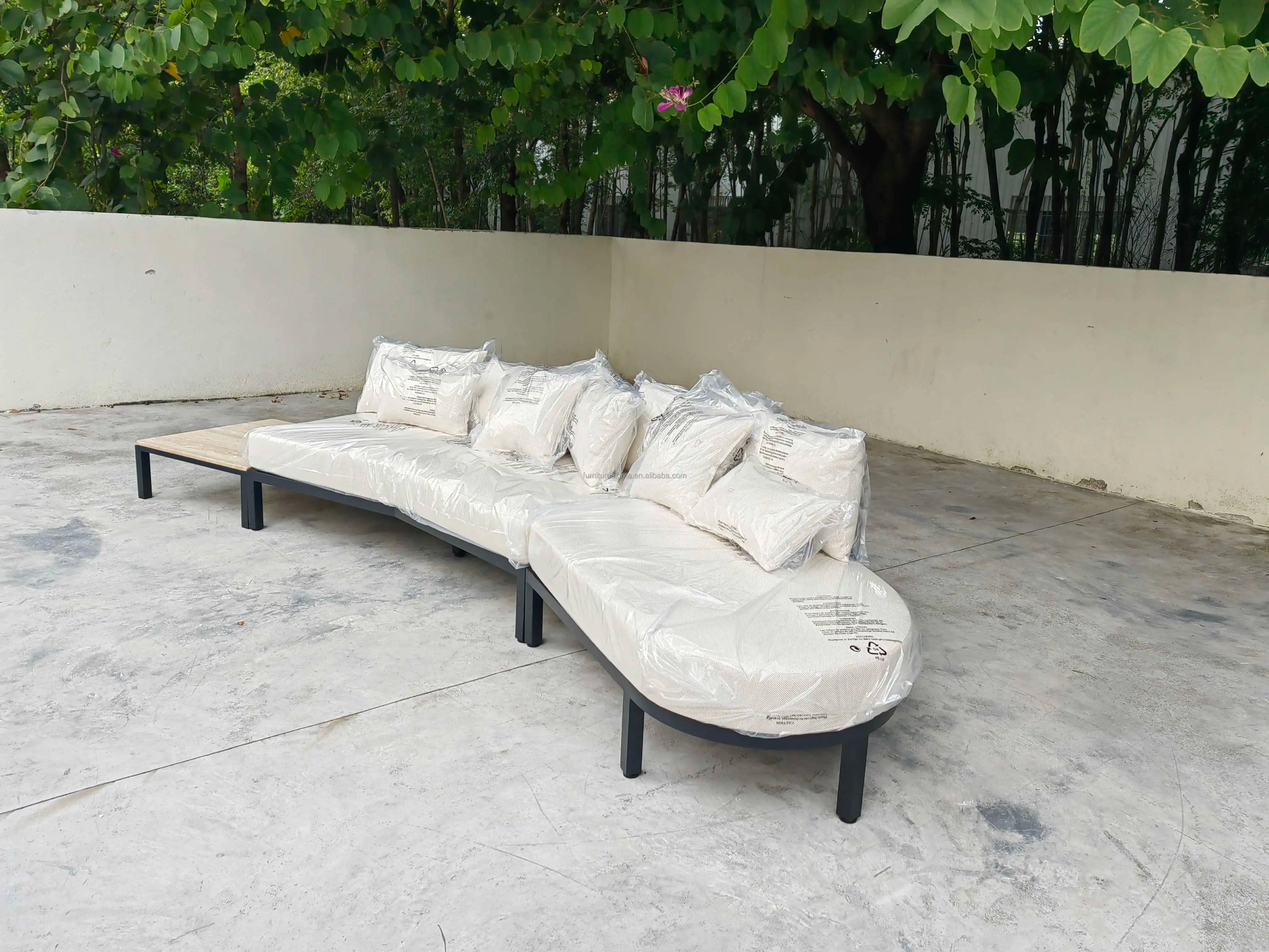 Designer Outdoor Furniture Aluminum Sofa Contemporary Alfresco Outdoor Living Australia