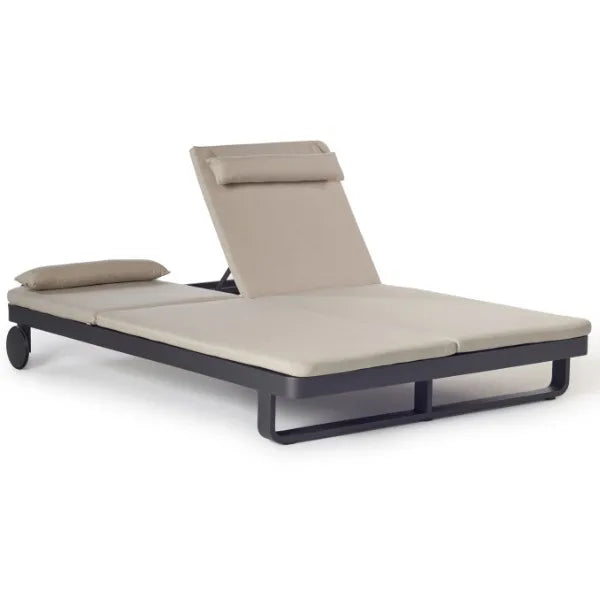 Custom Outdoor Sun Lounger Daybed Modern Architectural Alfresco Outdoor Living Australia