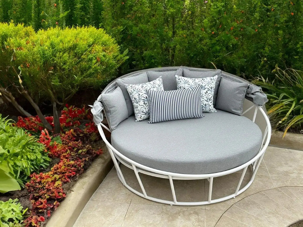 Custom Outdoor Furniture Round Daybed Sun Lounger Aluminium Alfresco Outdoor Living