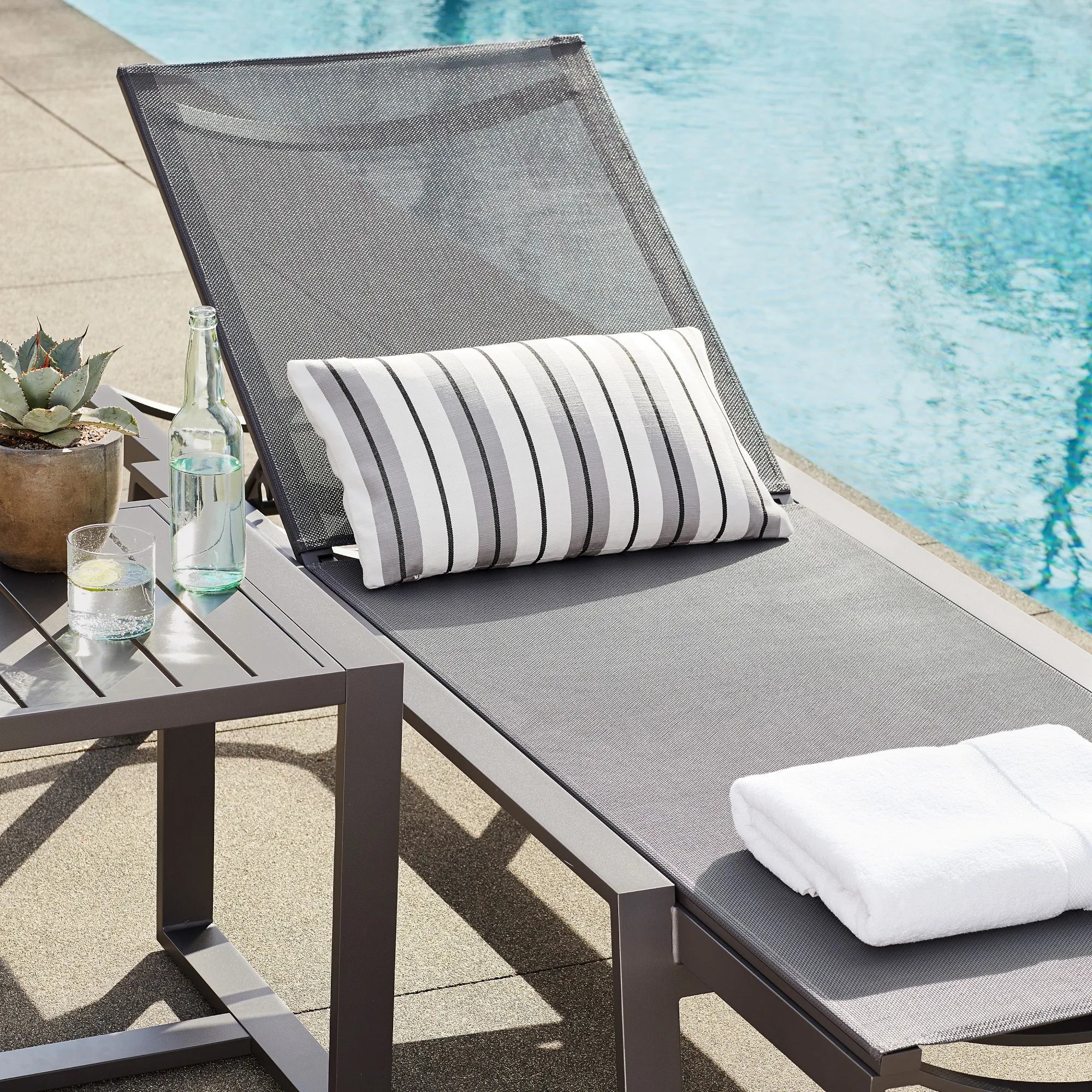 Contemporary Aluminium Outdoor Sun Lounger Minimalist Daybed Alfresco Outdoor Living