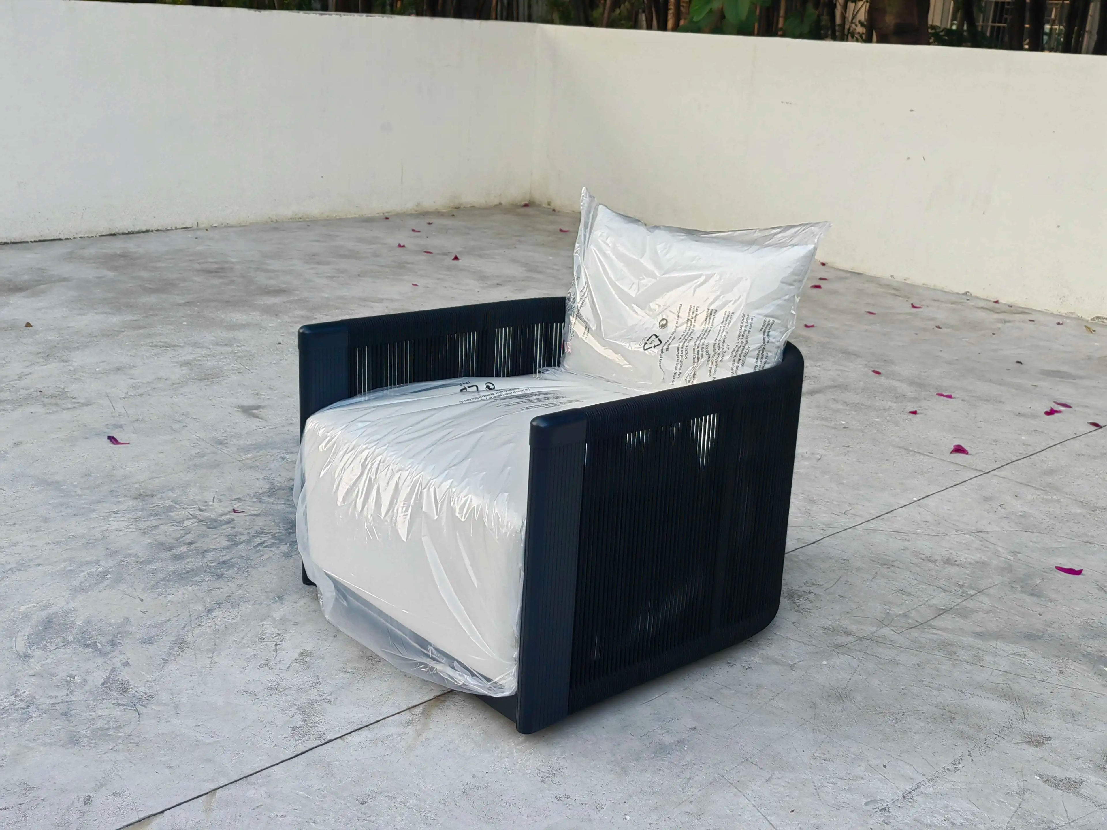 Luxury Outdoor Furniture Swivel Sofa Chair Contemporary Alfresco Outdoor Living Australia