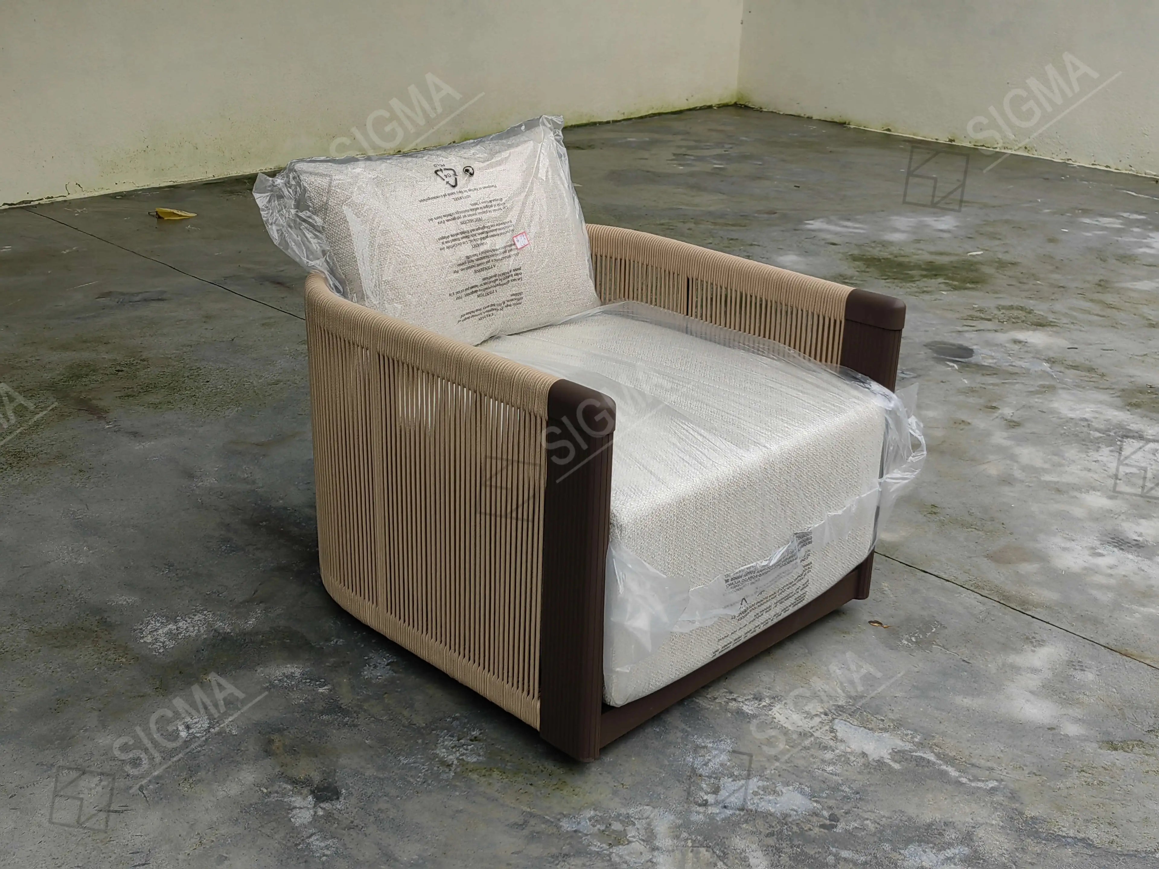 Custom Outdoor Furniture Woven Rope Chair Contemporary Alfresco Outdoor Living